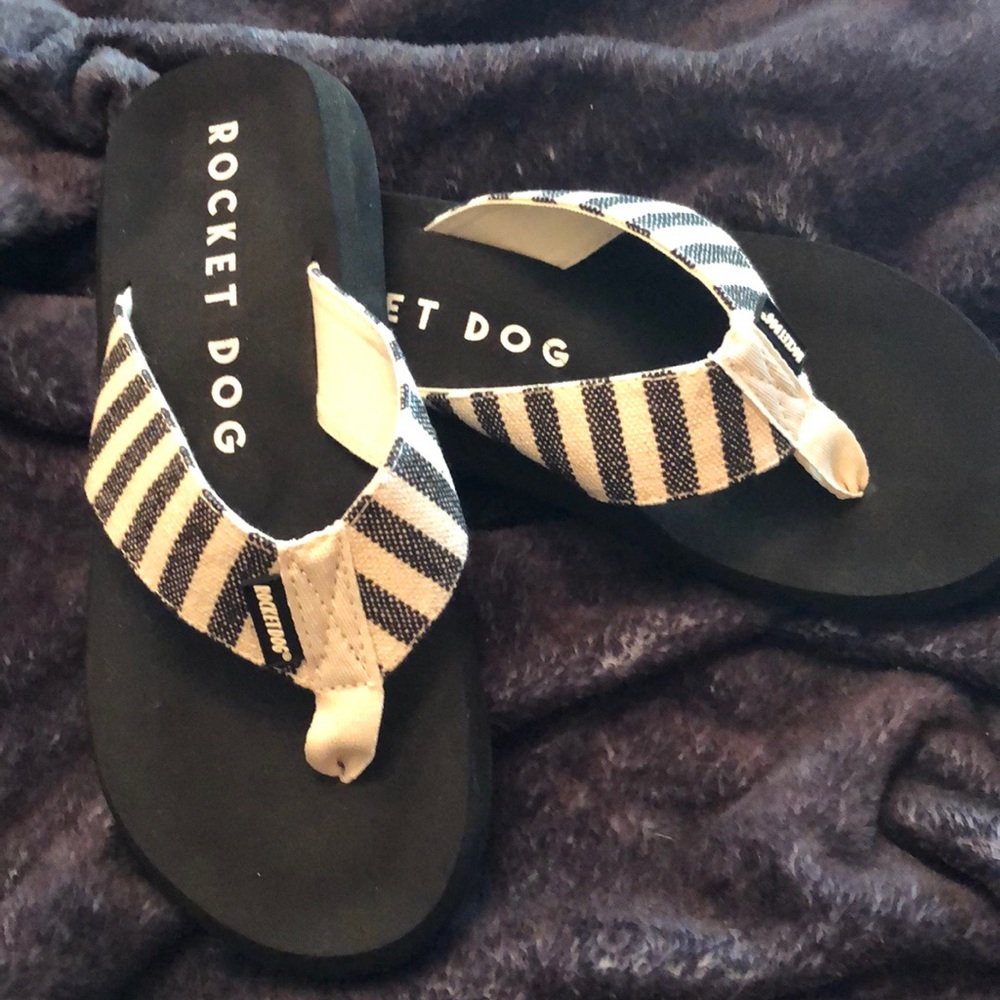Rocket Dog flip flops